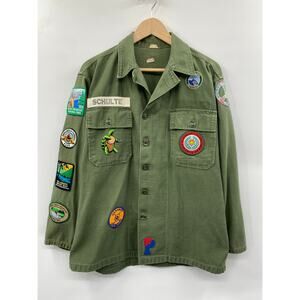 Vintage army green field jacket with patches